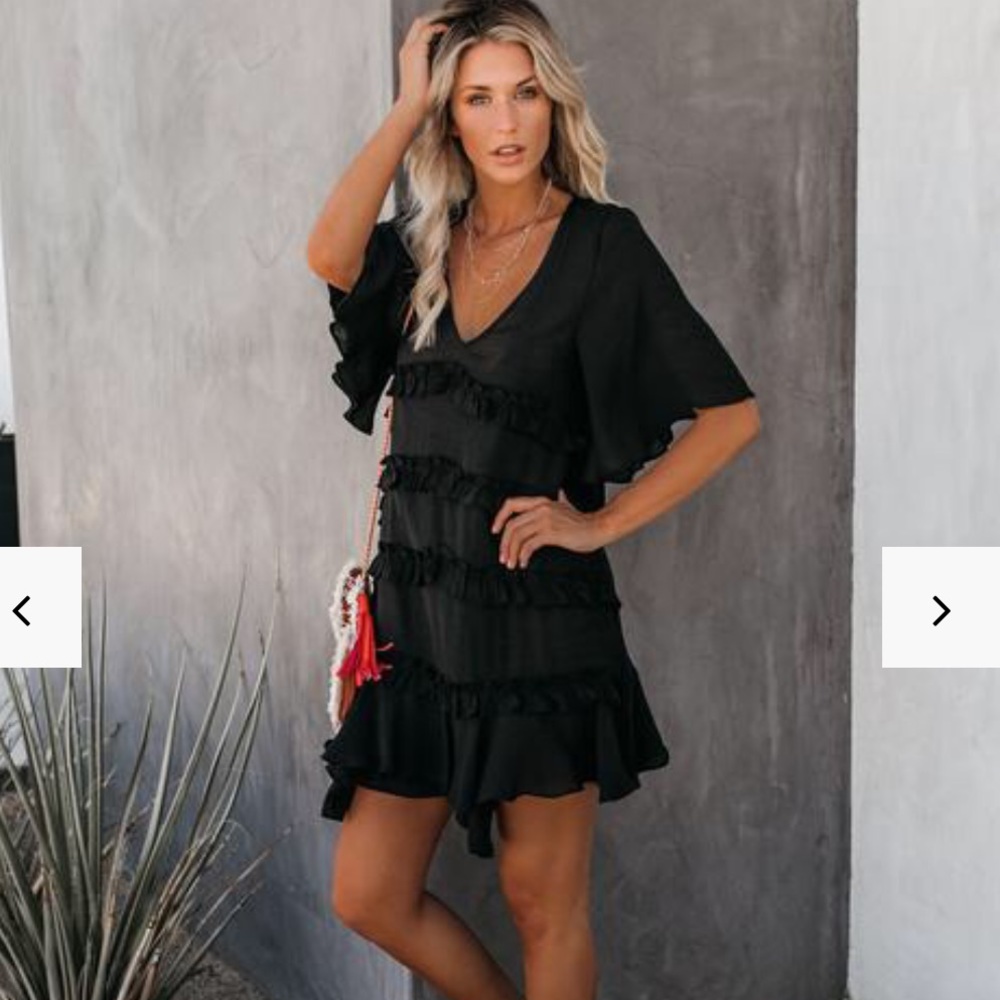 Let’s Tango Pocketed Shift Dress